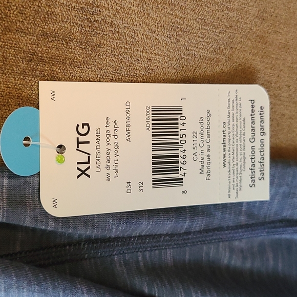 XL Drapey Yoga Tee - Picture 3 of 5